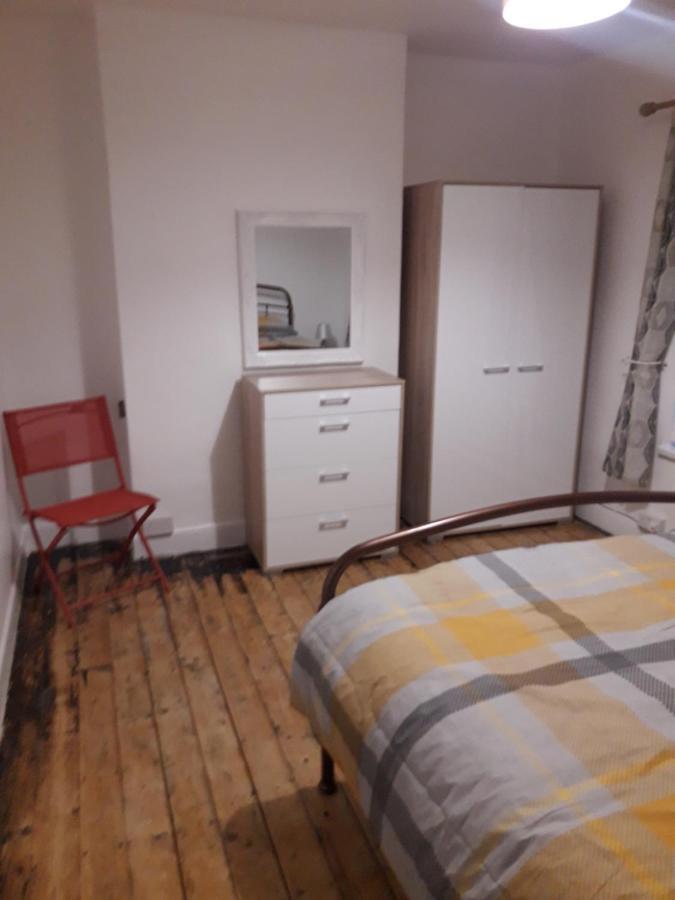 Cosy @ Coleraine Beside Train+Bus Station Apartment Exterior photo